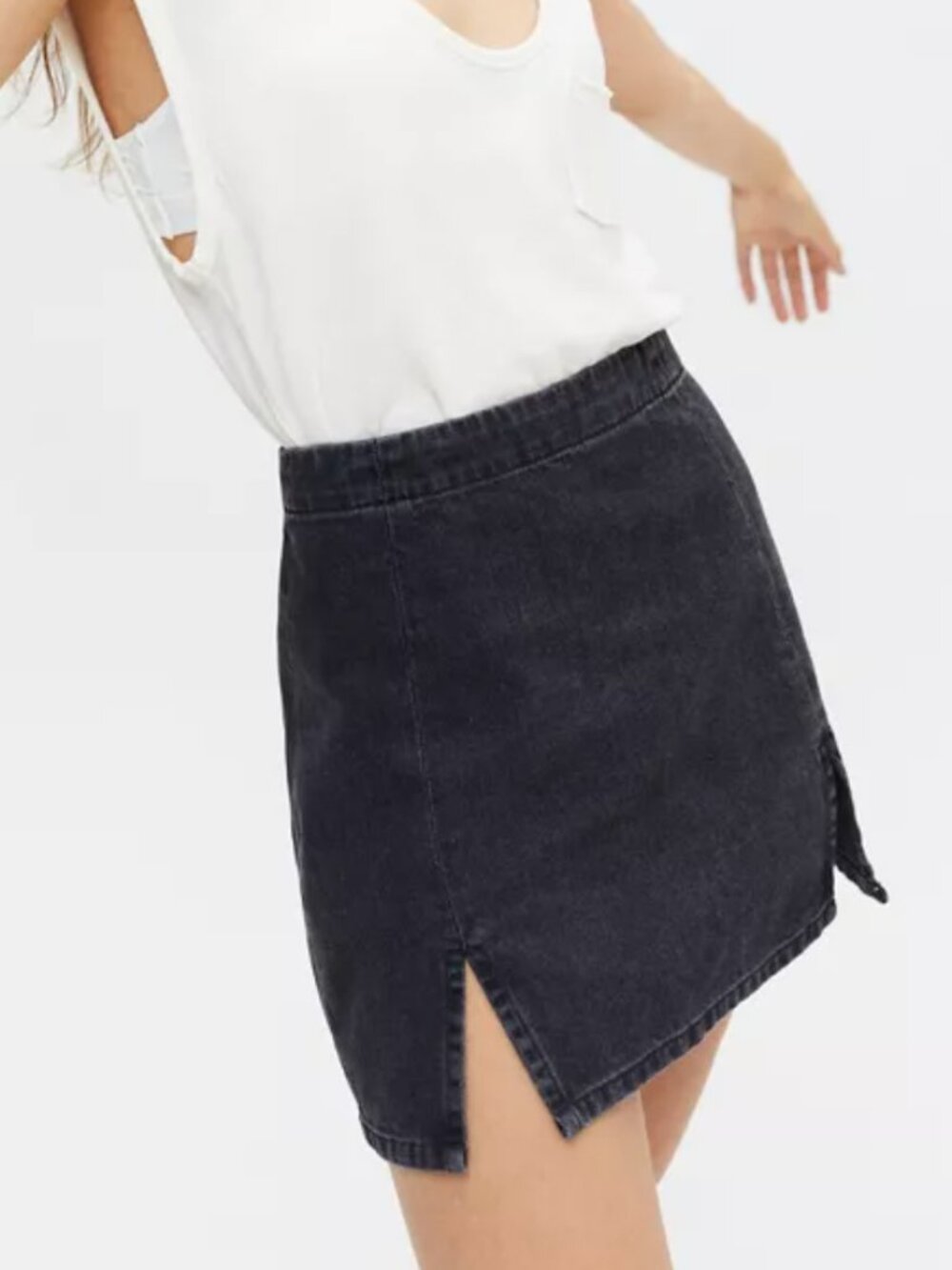 BDG/Urban Outfitters Size Small Denim Mini Skirt